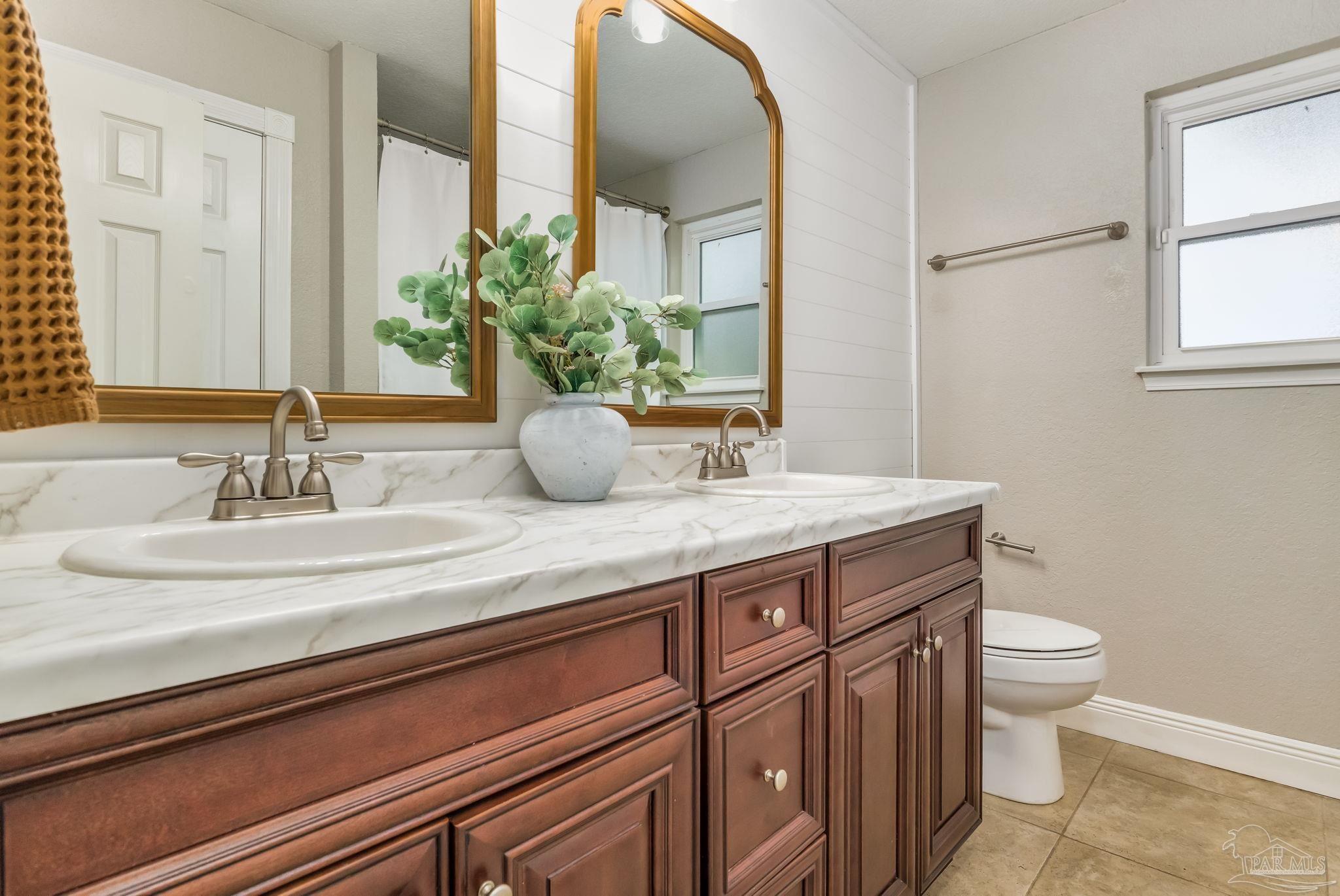 9920 Rebel Road Pensacola, FL 32526 - Photo 15 of 54 Gallery Image 15
