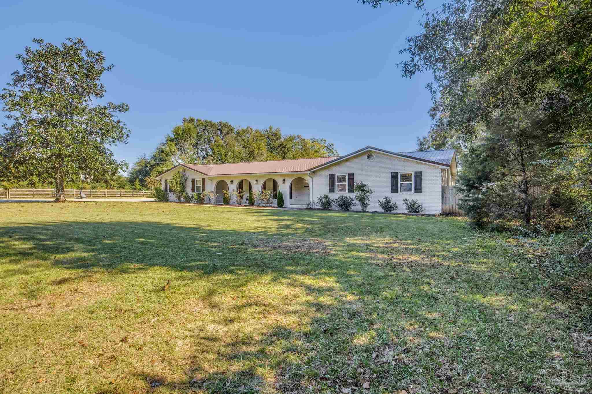 9920 Rebel Road Pensacola, FL 32526 - Photo 6 of 54 Gallery Image 6