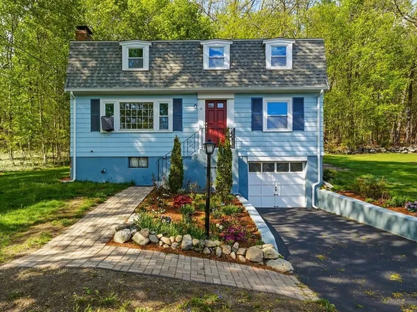 $1,250,000 | 6 Brookside Avenue, Lexington, MA 02421
