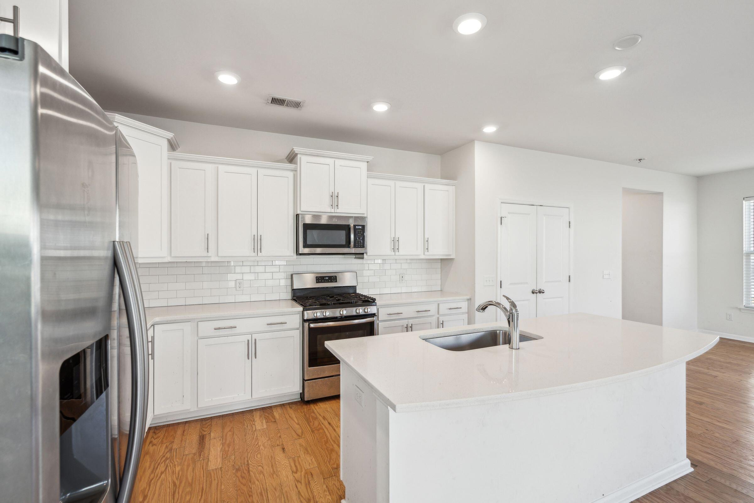 416 Brookgreen Drive Moncks Corner, SC 29461 - Photo 18 of 44 416BrookgreenDr-KeenEyeMarketing-015