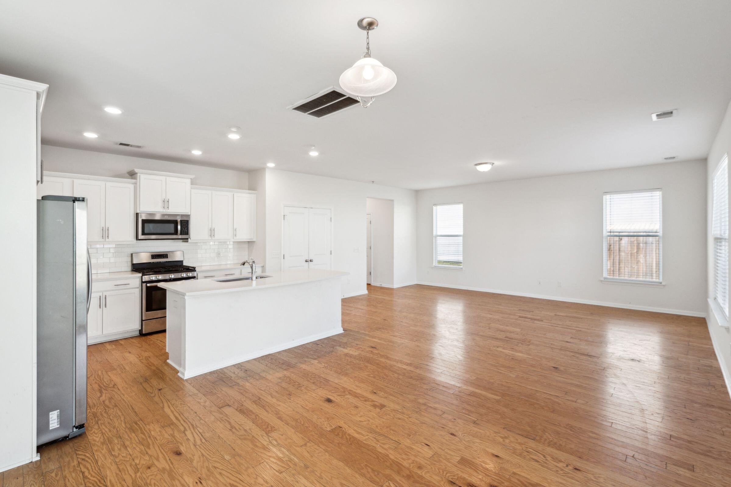 416 Brookgreen Drive Moncks Corner, SC 29461 - Photo 21 of 44 416BrookgreenDr-KeenEyeMarketing-018