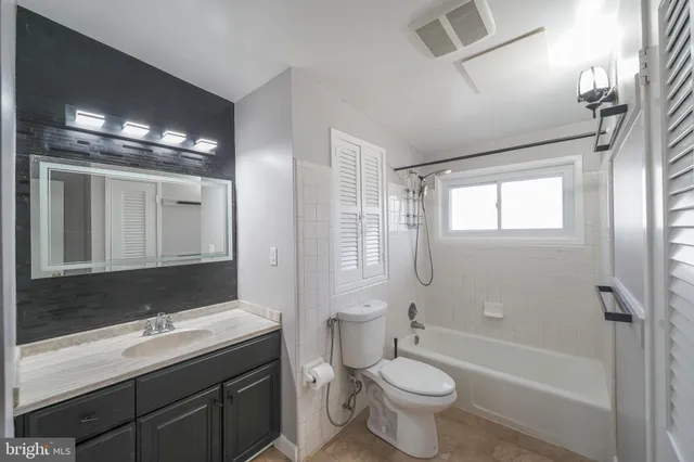 $4,000 | 2303 Pinneberg Avenue, Rockville, MD 20851