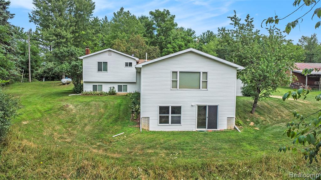 1490 Gage Road Holly, MI 48442 - Photo 22 of 27 Gallery Image 22