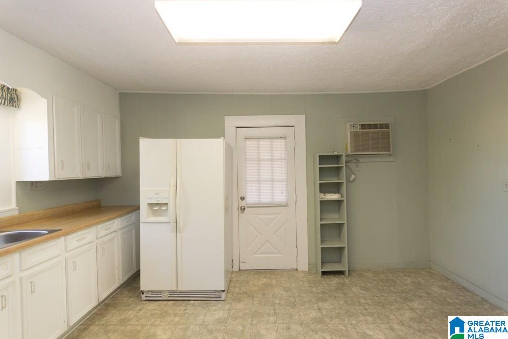 1010 Pipe Street Anniston, AL 36201 - Photo 6 of 43