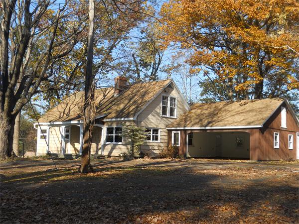 330 Pelham Road Amherst, MA 01002 - Photo 1 of 15