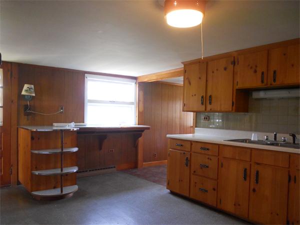 330 Pelham Road Amherst, MA 01002 - Photo 4 of 15