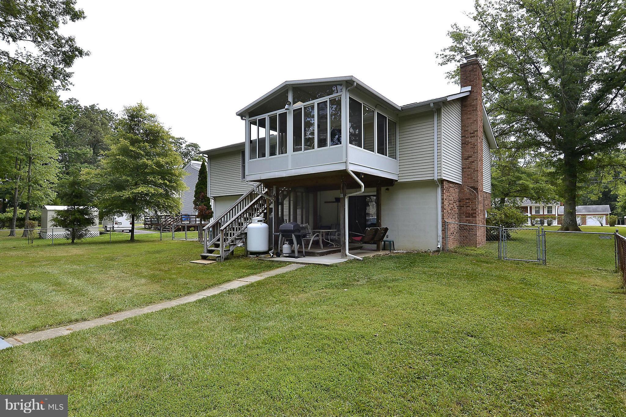 9403 Dangerfield Road Clinton, MD 20735 - Photo 4 of 30 Exterior (Rear)