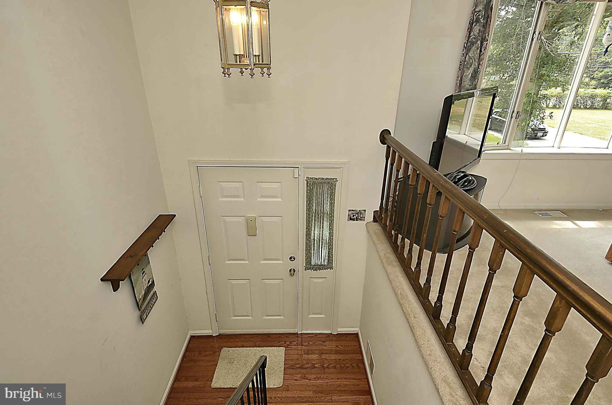 9403 Dangerfield Road Clinton, MD 20735 - Photo 7 of 30 Foyer