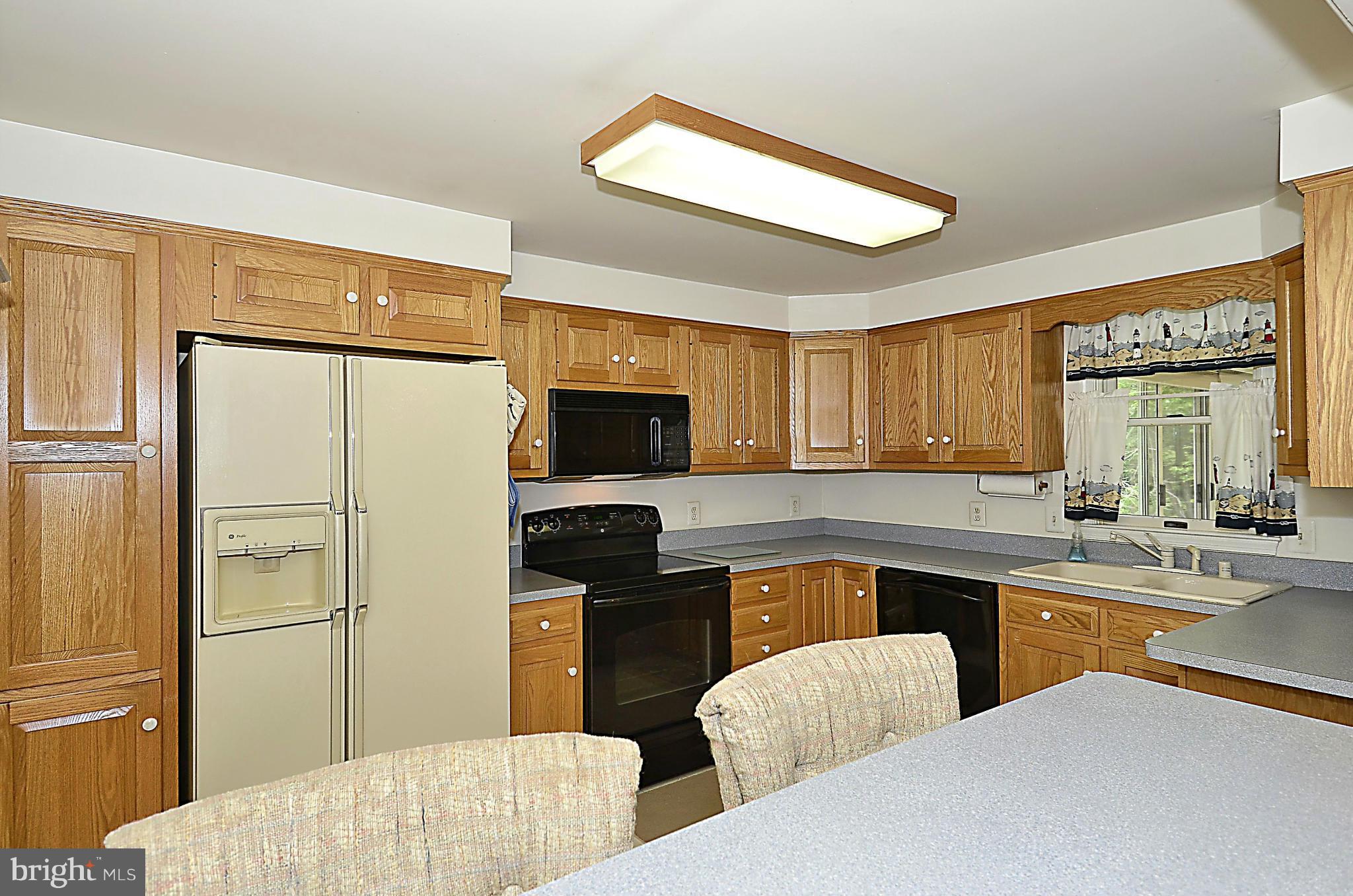 9403 Dangerfield Road Clinton, MD 20735 - Photo 10 of 30 Kitchen