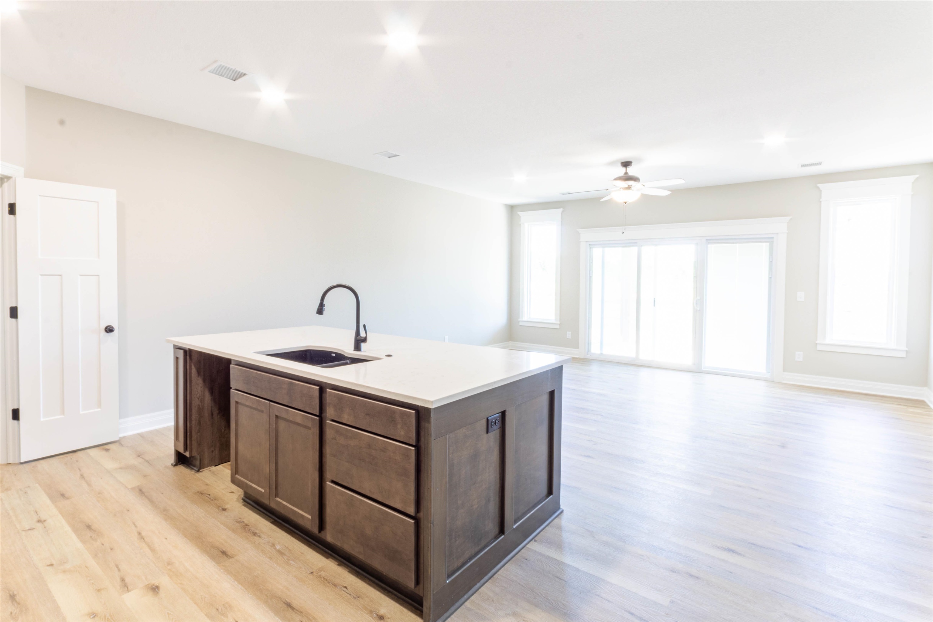 896 North Cloverleaf Street Goddard, KS 67052 - Photo 8 of 15