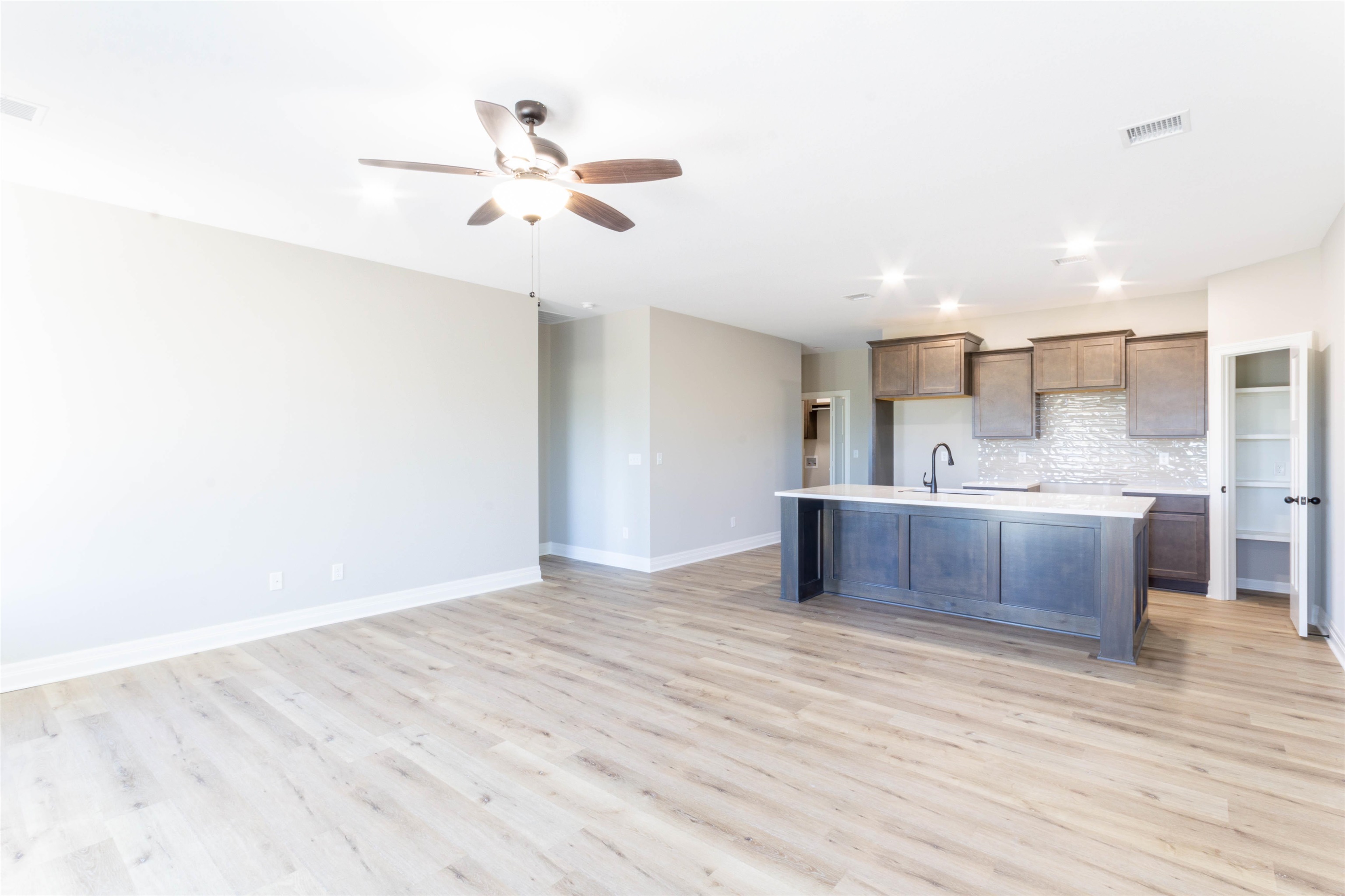 896 North Cloverleaf Street Goddard, KS 67052 - Photo 9 of 15