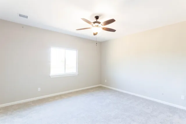 $220,500 | 896 North Cloverleaf Street, Goddard, KS 67052