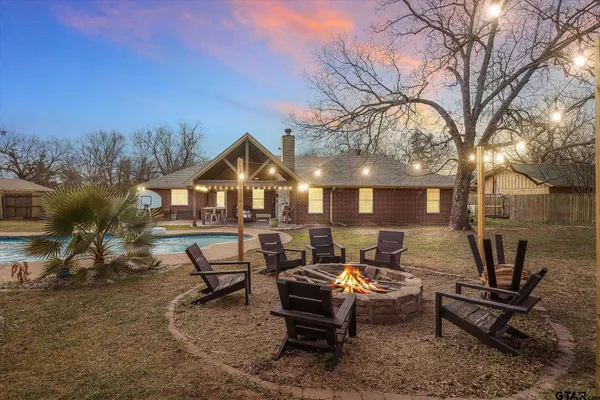 $438,500 | 128 Colorado Street, Van, TX 75790