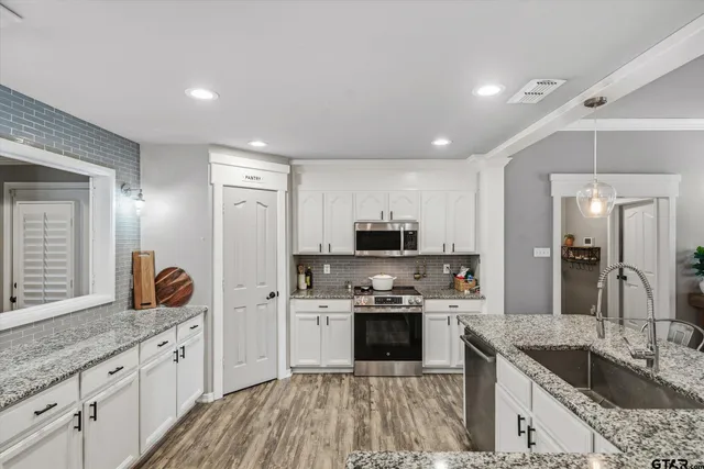 $444,500 | 128 Colorado Street, Van, TX 75790