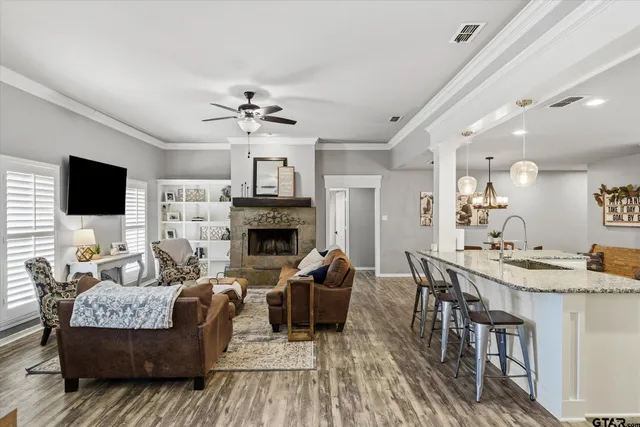 $444,500 | 128 Colorado Street, Van, TX 75790