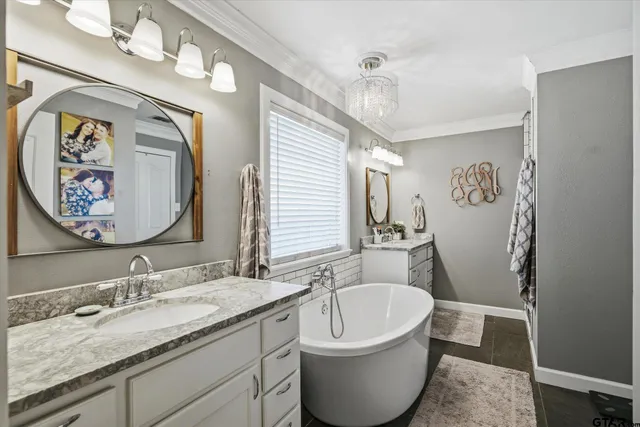 $444,500 | 128 Colorado Street, Van, TX 75790