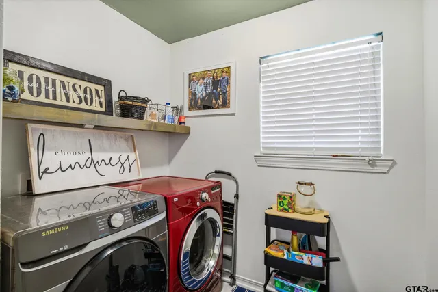 $444,500 | 128 Colorado Street, Van, TX 75790