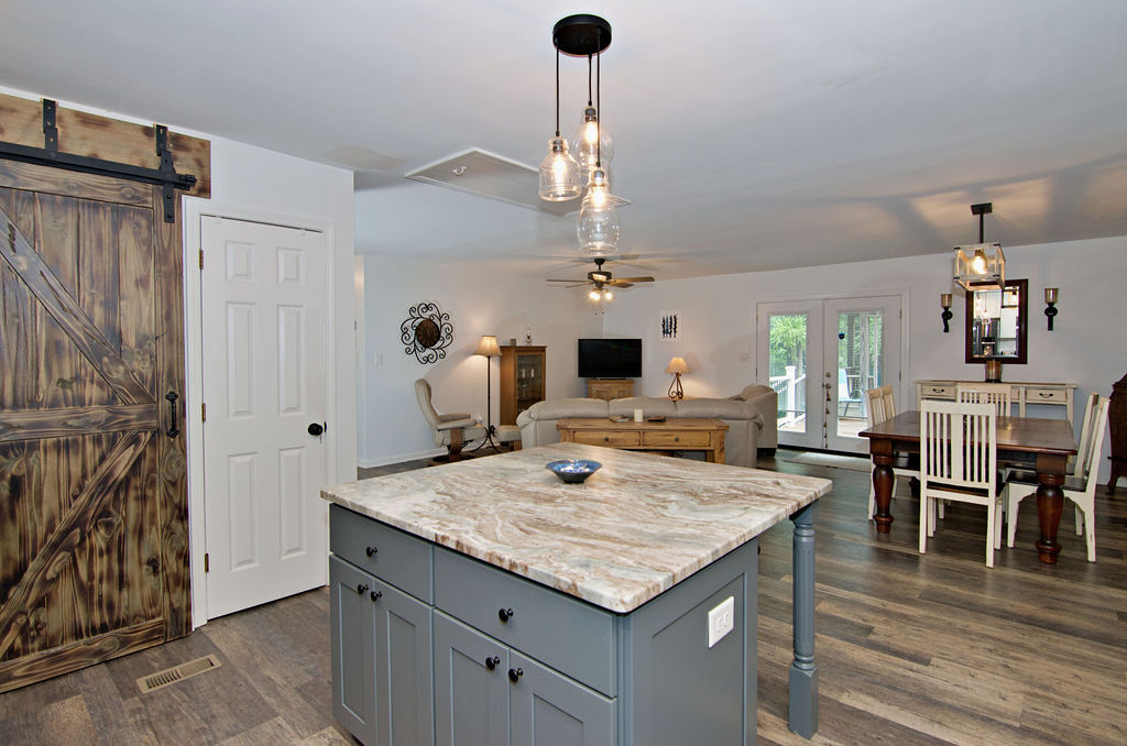 1279 Coneross Point Drive Seneca, SC 29678 - Photo 14 of 48