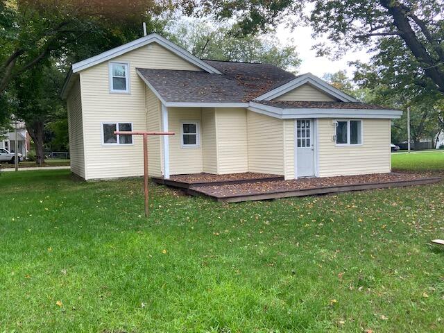 209 Prospect Street Decatur, MI 49045 - Photo 19 of 20 IMG_3513