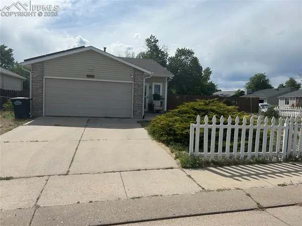 $350,000 | 4410 Hennings Drive, Colorado Springs, CO 80911