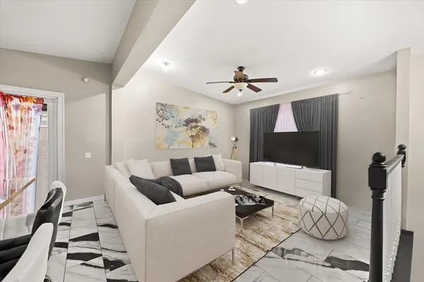 $525,000 | 1576 North Main Street, Fall River, MA 02720