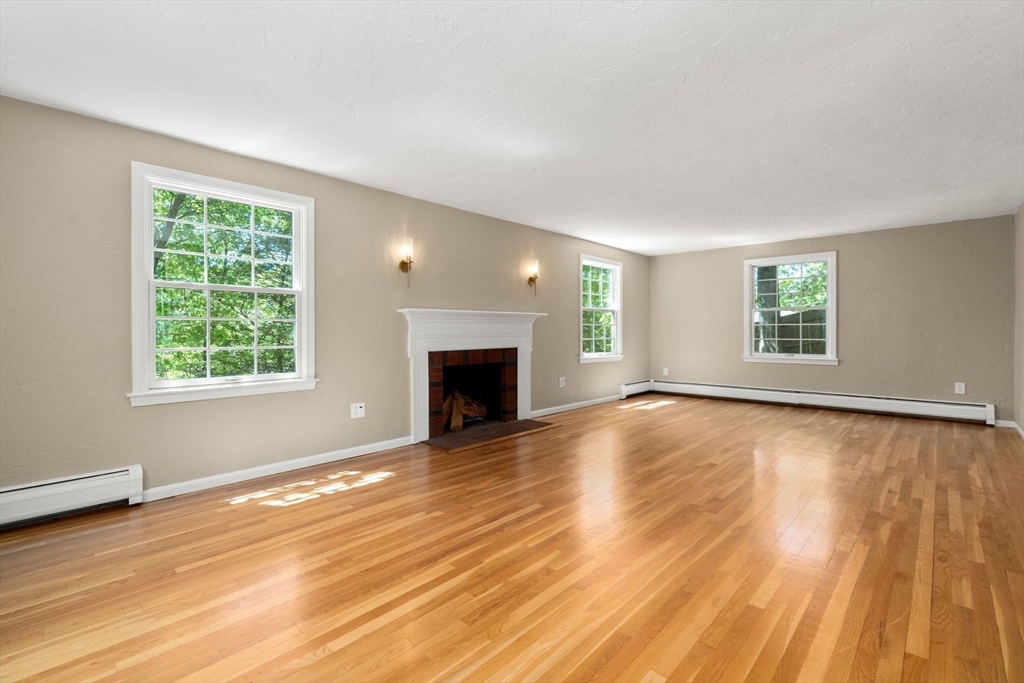 141 Westgate Wellesley, MA 02481 - Photo 10 of 36