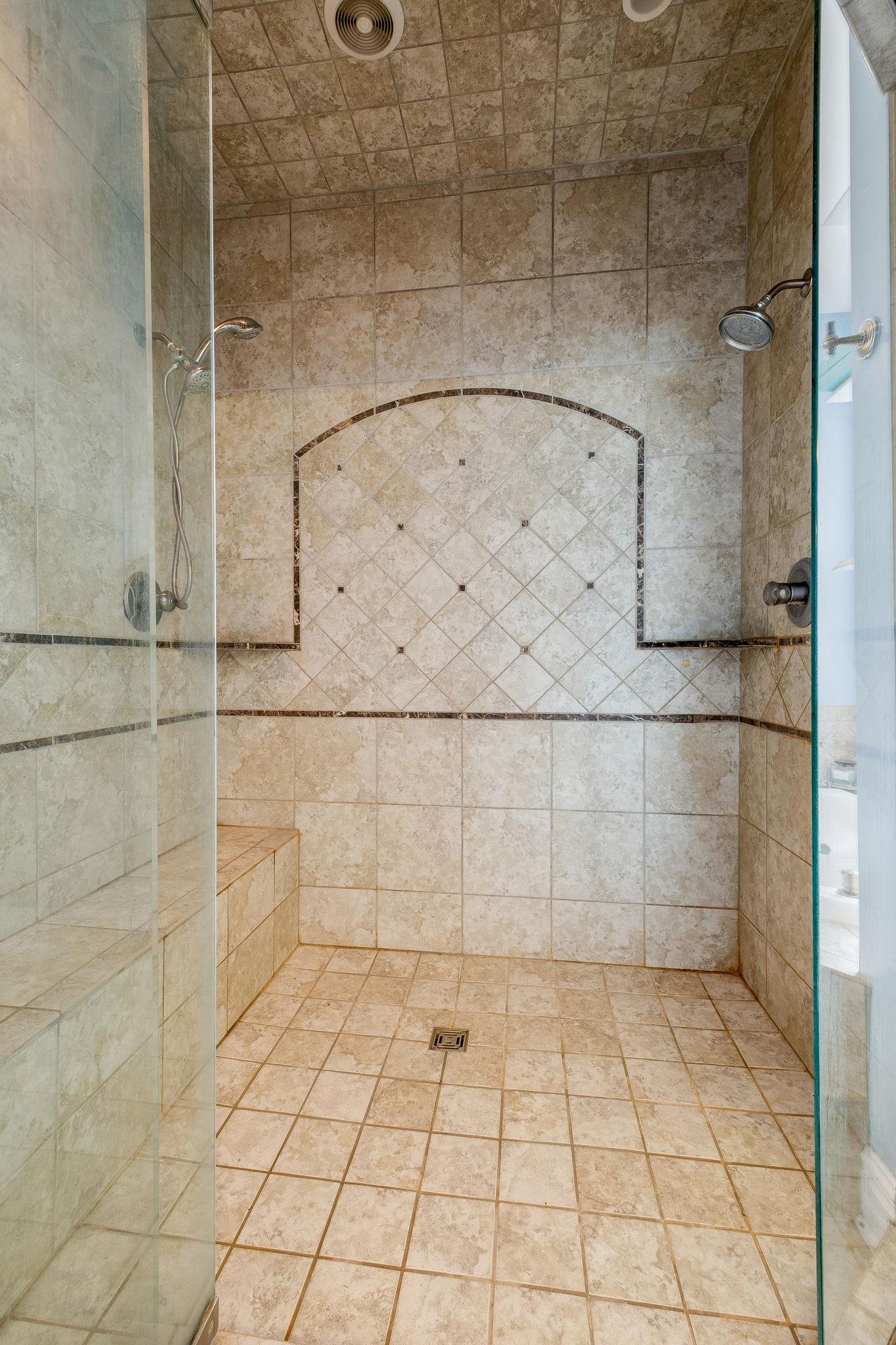 2700 Lone Oak Road Mount Juliet, TN 37122 - Photo 14 of 30 a bathroom with a shower