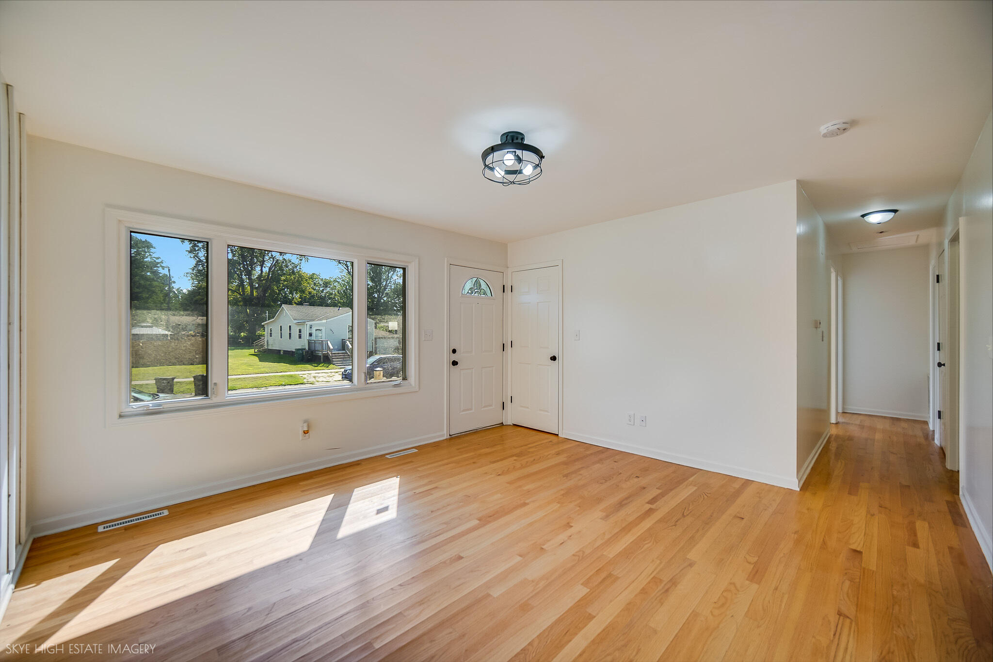 1024 Ralston Street Gary, IN 46406 - Photo 2 of 20 2048x1365