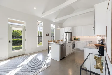 $550,000 | 1811 A 3rd Avenue North, Nashville, TN 37208