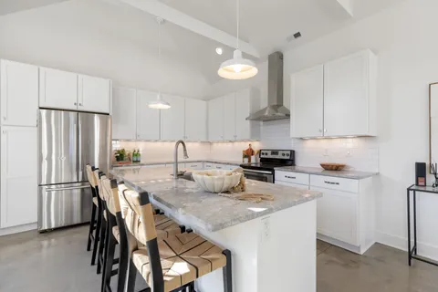 $550,000 | 1811 A 3rd Avenue North, Nashville, TN 37208