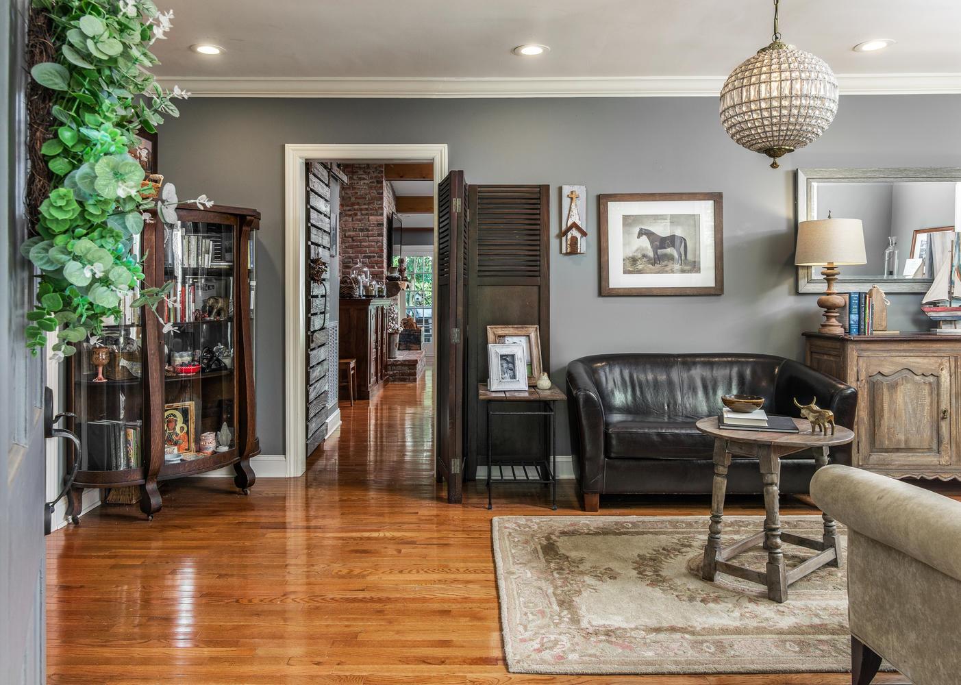 401 Page Road Nashville, TN 37205 - Photo 9 of 30 Crown Molding and Gleaming Hardwood floors welcome guests into your formal living room!