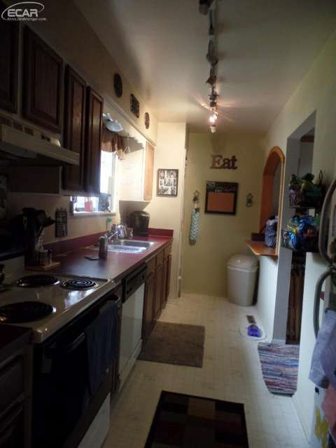 8483 Pepper Ridge Drive Grand Blanc, MI 48439 - Photo 4 of 14 20448235-3.JPG