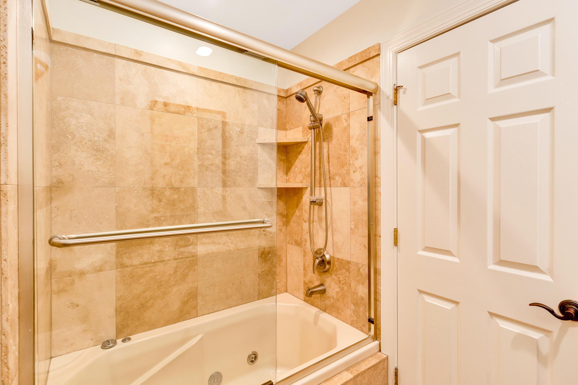 9928 Frost Ridge Drive Ooltewah, TN 37363 - Photo 38 of 82 Full Bathroom