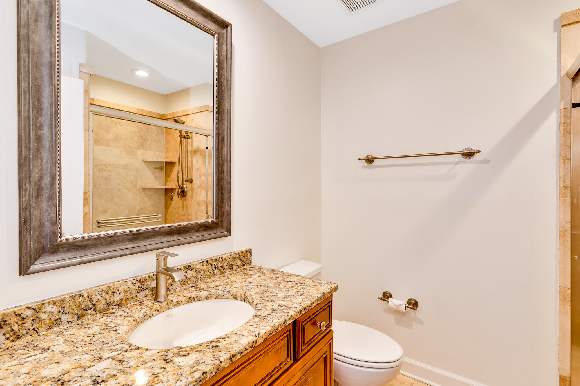 9928 Frost Ridge Drive Ooltewah, TN 37363 - Photo 40 of 82 Full Bathroom