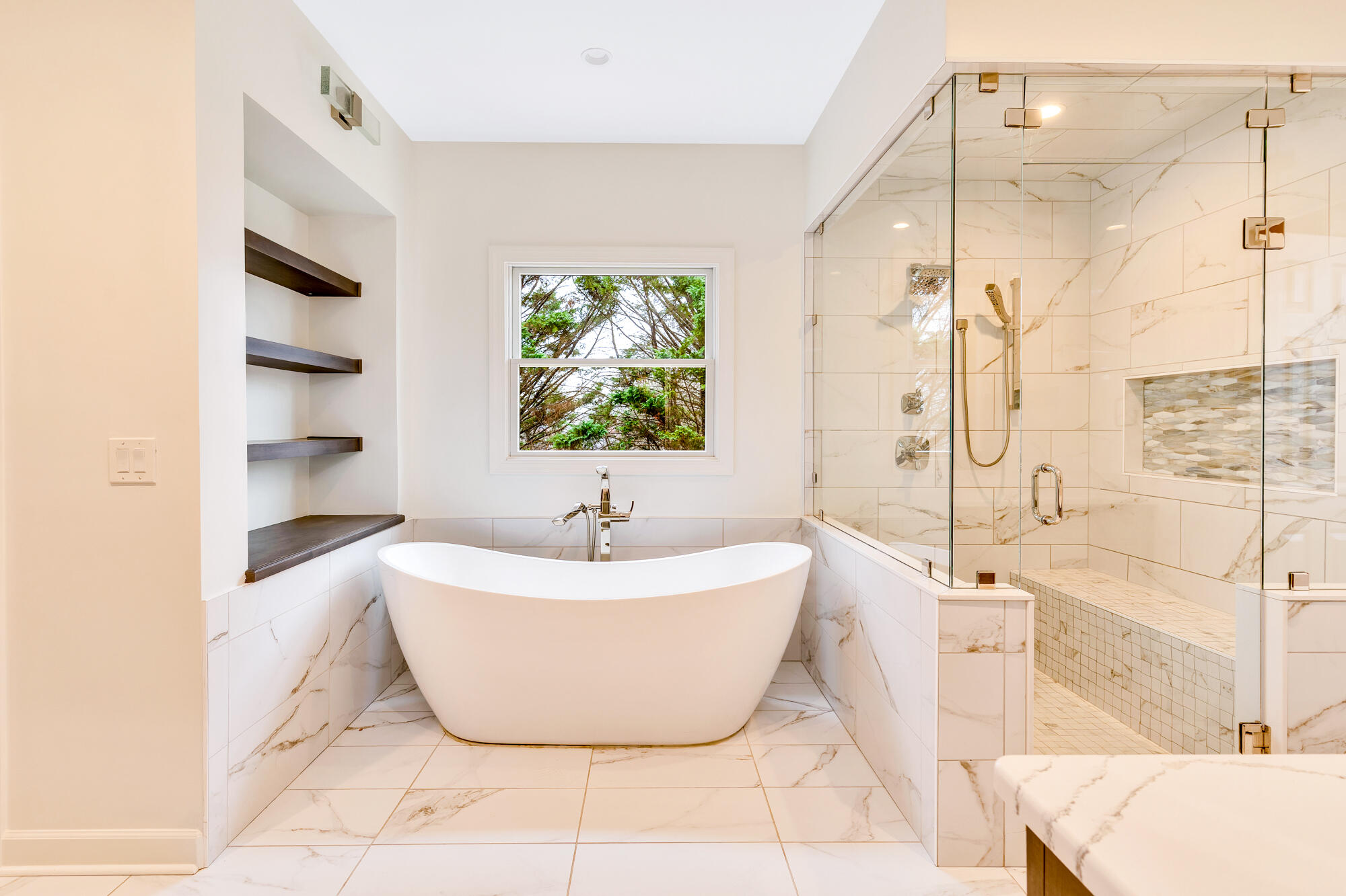 9928 Frost Ridge Drive Ooltewah, TN 37363 - Photo 4 of 82 Remolded Primary Bathroom