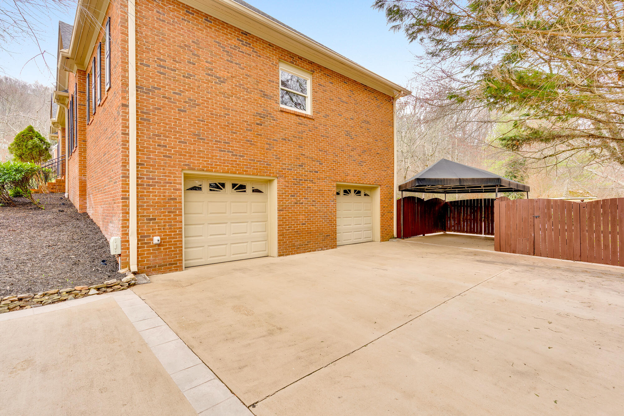 9928 Frost Ridge Drive Ooltewah, TN 37363 - Photo 69 of 82 Driveway - Lower Level Garage