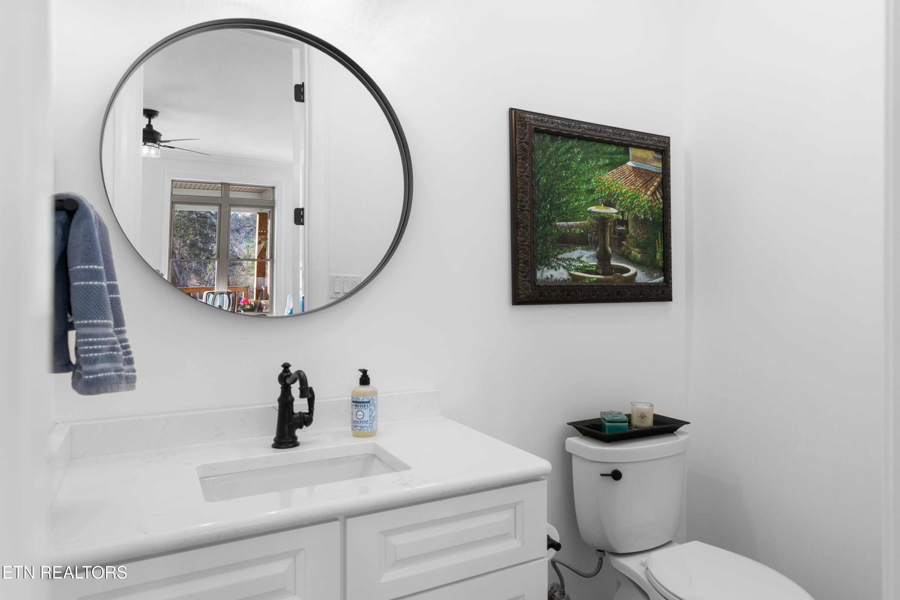 650 Enclave Point Kingston, TN 37763 - Photo 28 of 52 1/2 bath