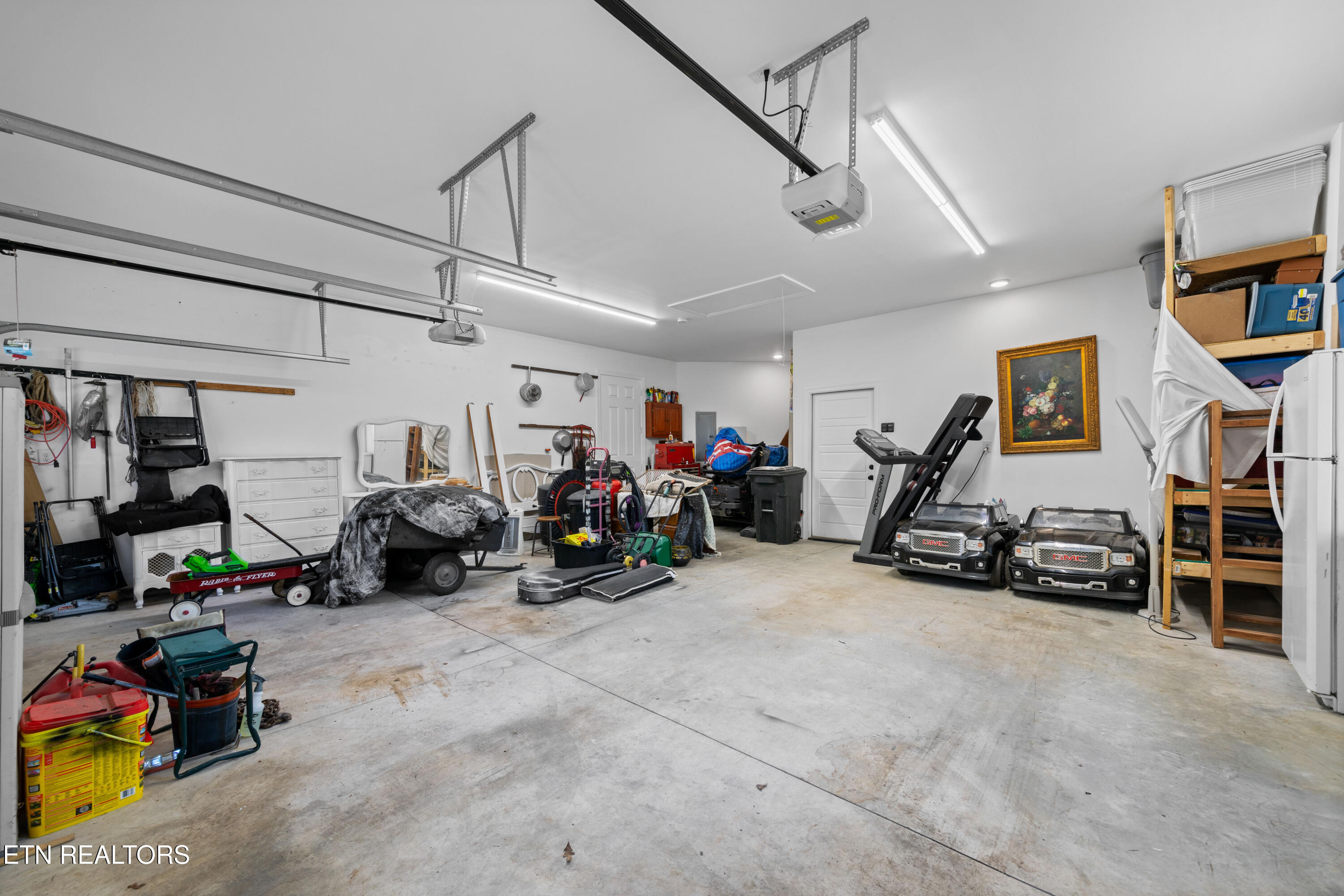 650 Enclave Point Kingston, TN 37763 - Photo 41 of 52 oversized garage