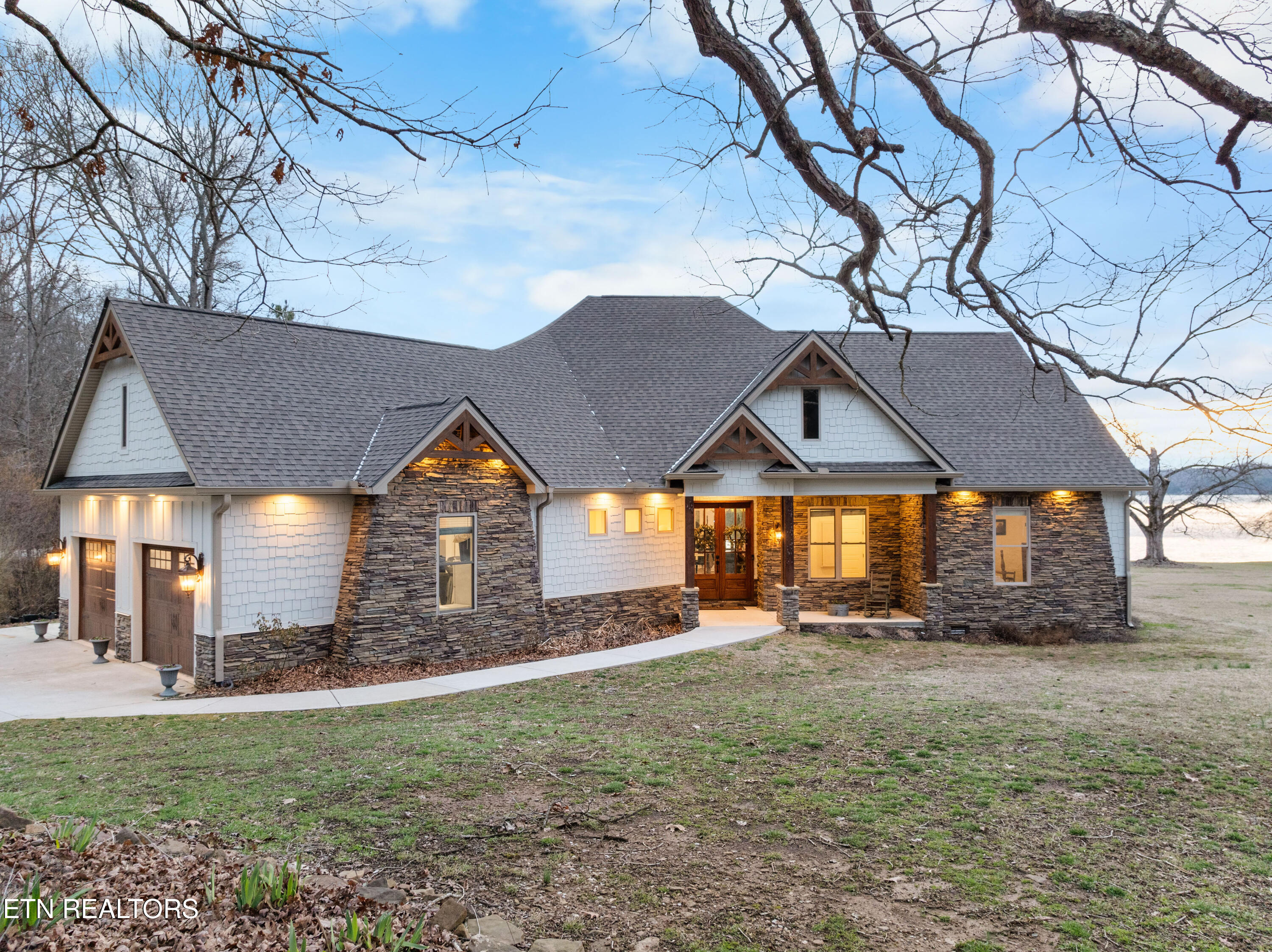 650 Enclave Point Kingston, TN 37763 - Photo 47 of 52 front of the house