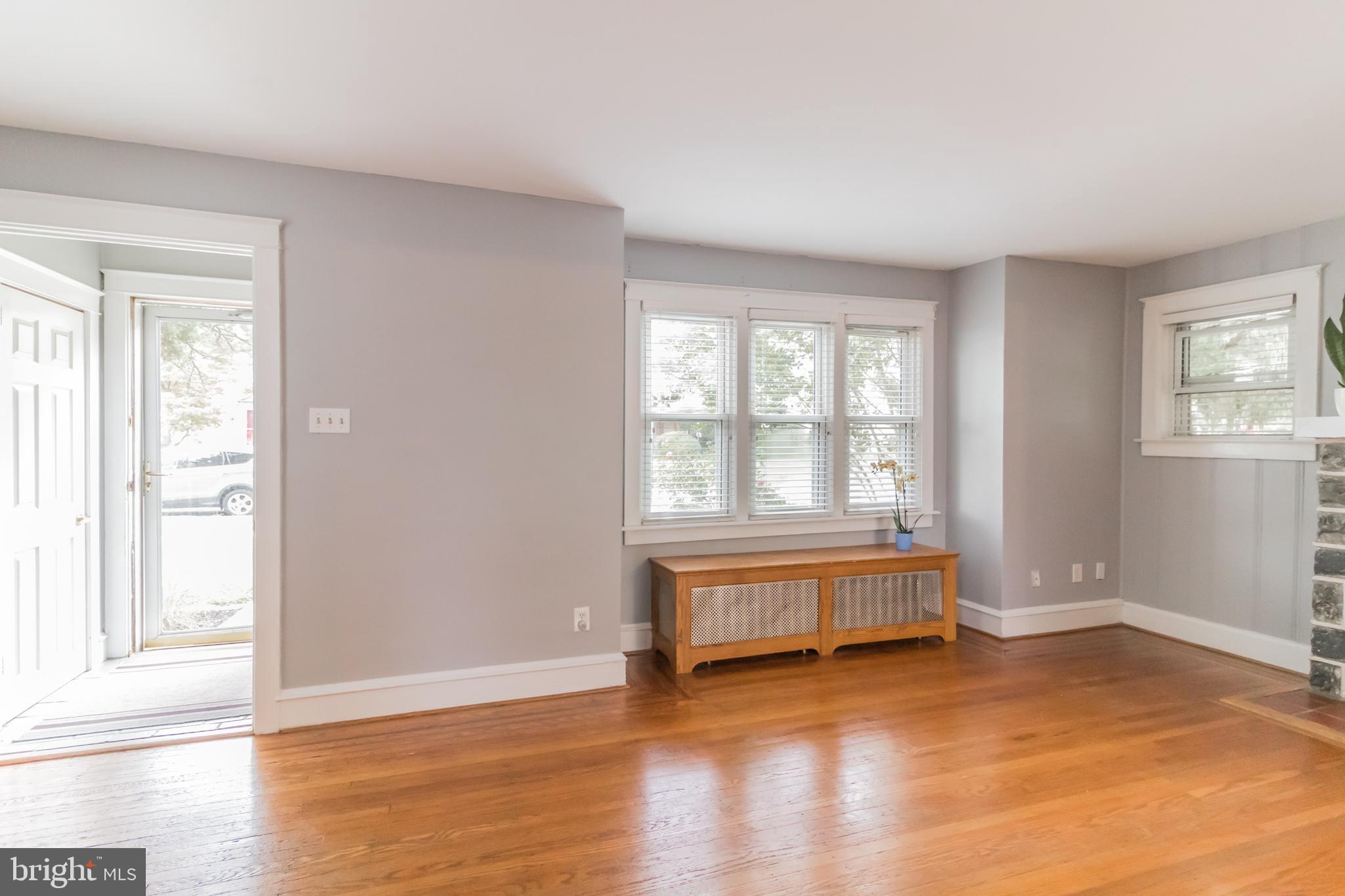 352 South Manoa Road Havertown, PA 19083 - Photo 5 of 19