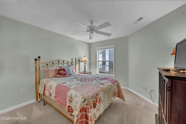 $1,600 | 4130 Breezewood Drive, Unit 201, Wilmington, NC 28412