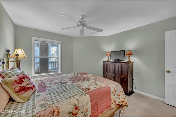 $1,600 | 4130 Breezewood Drive, Unit 201, Wilmington, NC 28412