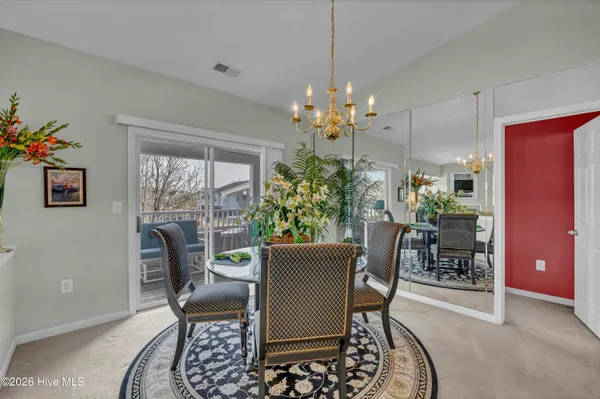 $1,600 | 4130 Breezewood Drive, Unit 201, Wilmington, NC 28412