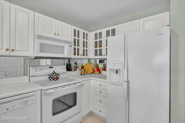 $1,600 | 4130 Breezewood Drive, Unit 201, Wilmington, NC 28412