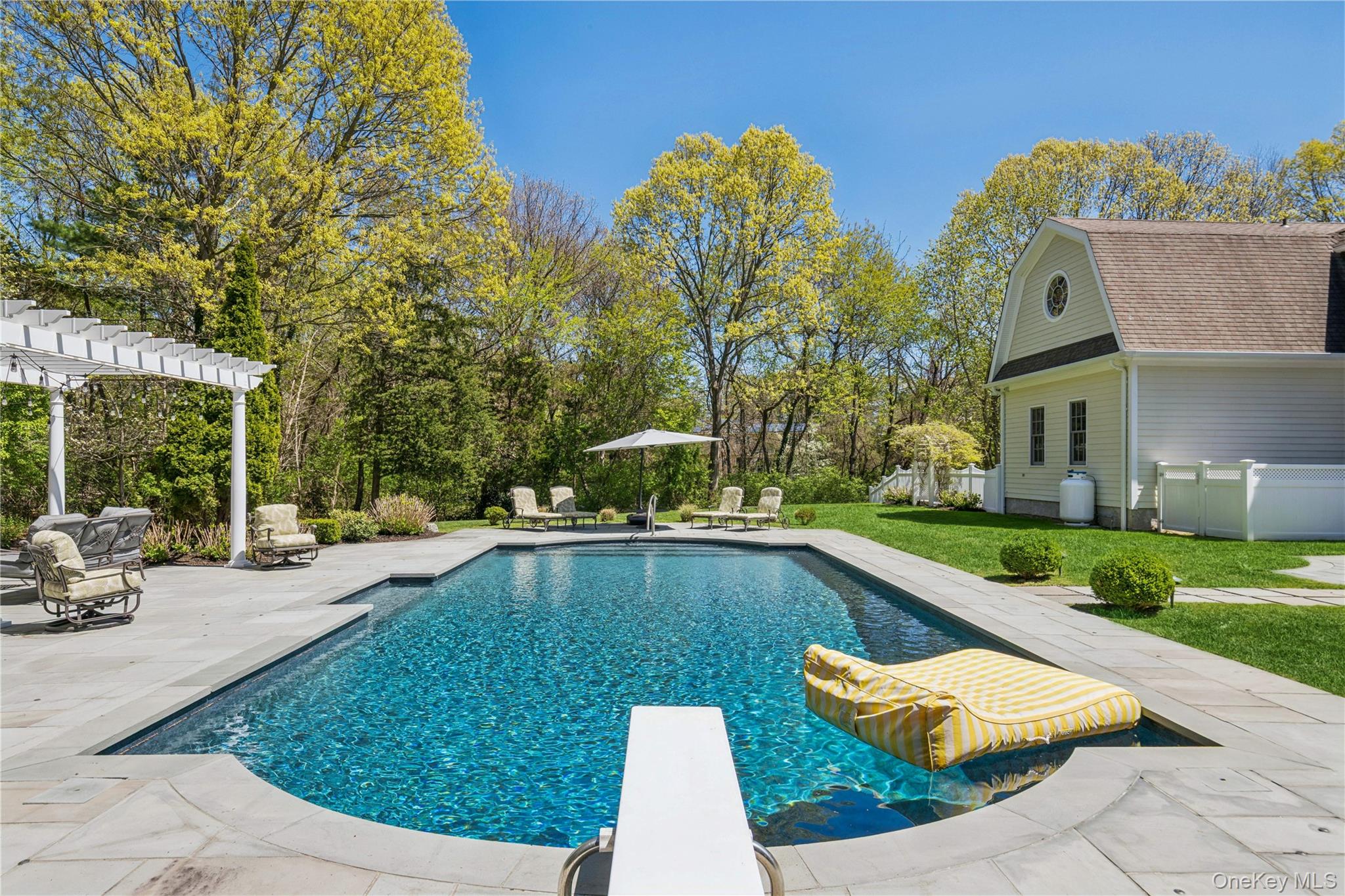 503 Cold Spring Road Laurel Hollow, NY 11791 - Photo 43 of 49