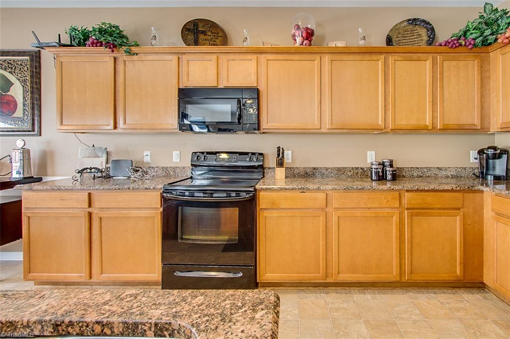 891 Hedgepath Terrace High Point, NC 27265 - Photo 16 of 30 Gallery Image 16