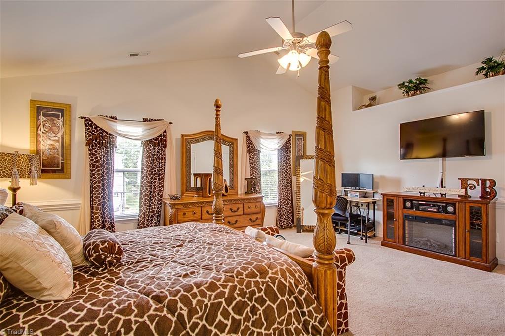 891 Hedgepath Terrace High Point, NC 27265 - Photo 18 of 30 Gallery Image 18