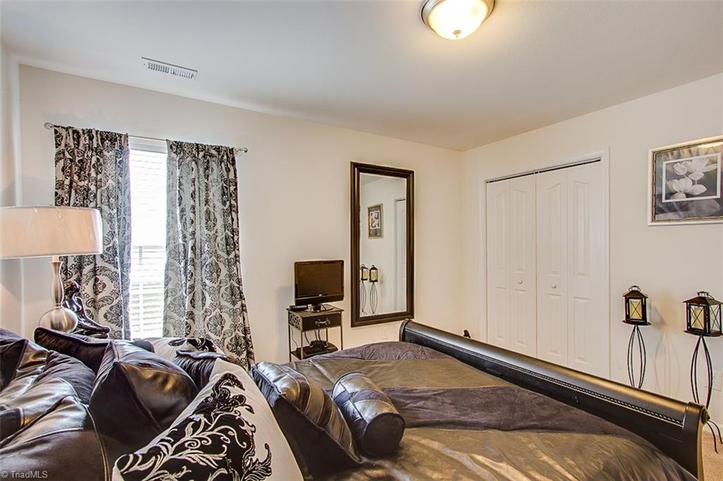 891 Hedgepath Terrace High Point, NC 27265 - Photo 24 of 30 Gallery Image 24