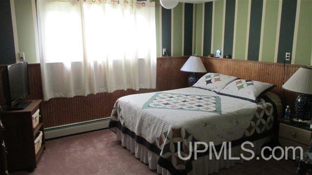 931 Shields Street L'Anse, MI 49946 - Photo 7 of 15