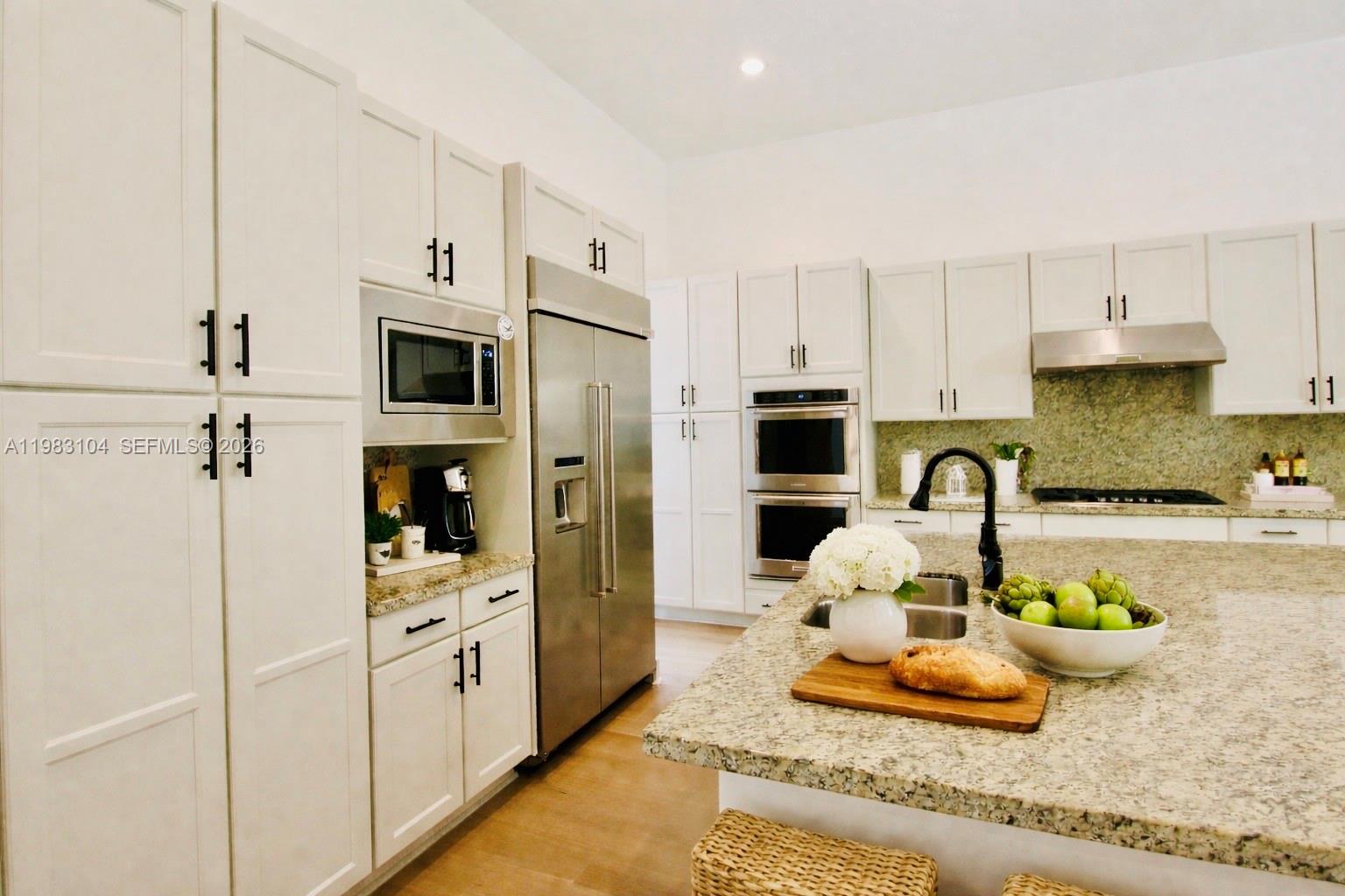 16969 Pavilion Way Delray Beach, FL 33446 - Photo 4 of 38